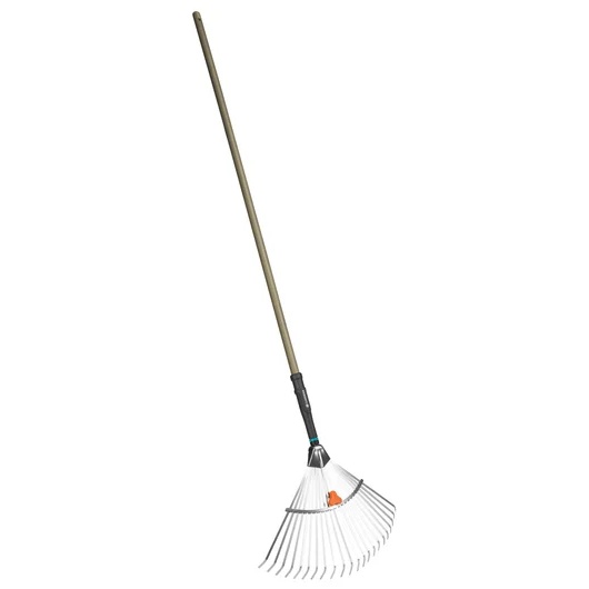 Scopa in metallo regolabile GARDENA NatureLine